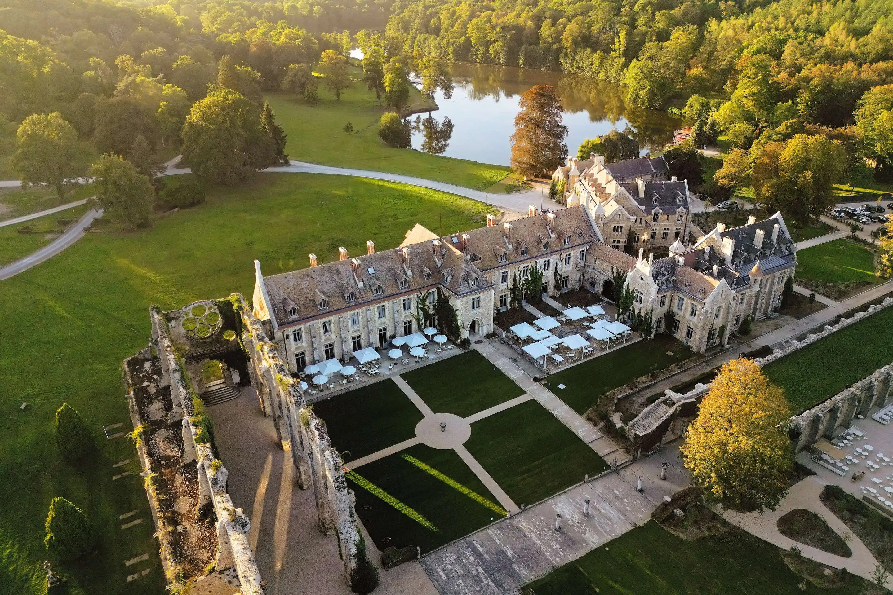 Abbaye Des Vaux de Cernay